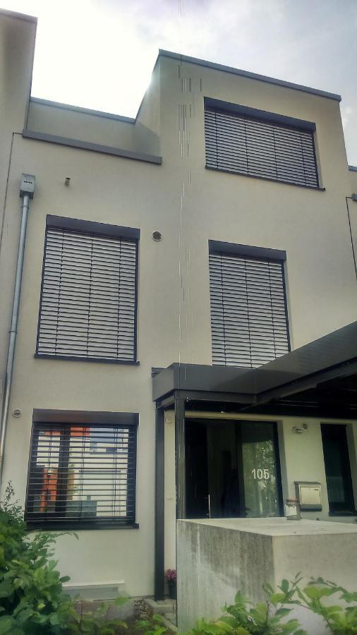 Privatzimmer Mit Balkon-Richtung Messe Hannover Esterno foto